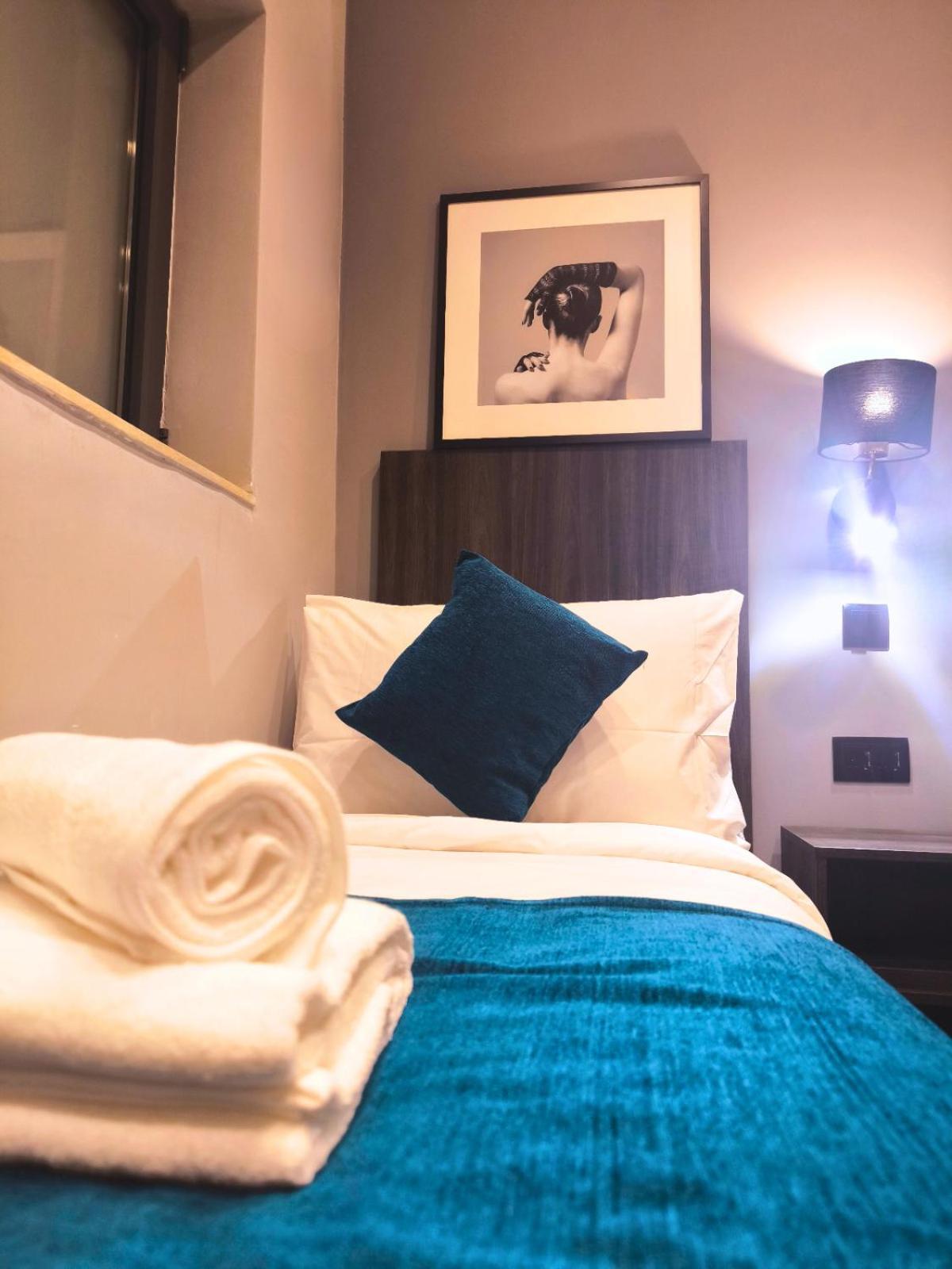 Spinola Hotel Saint Julian's Exterior photo