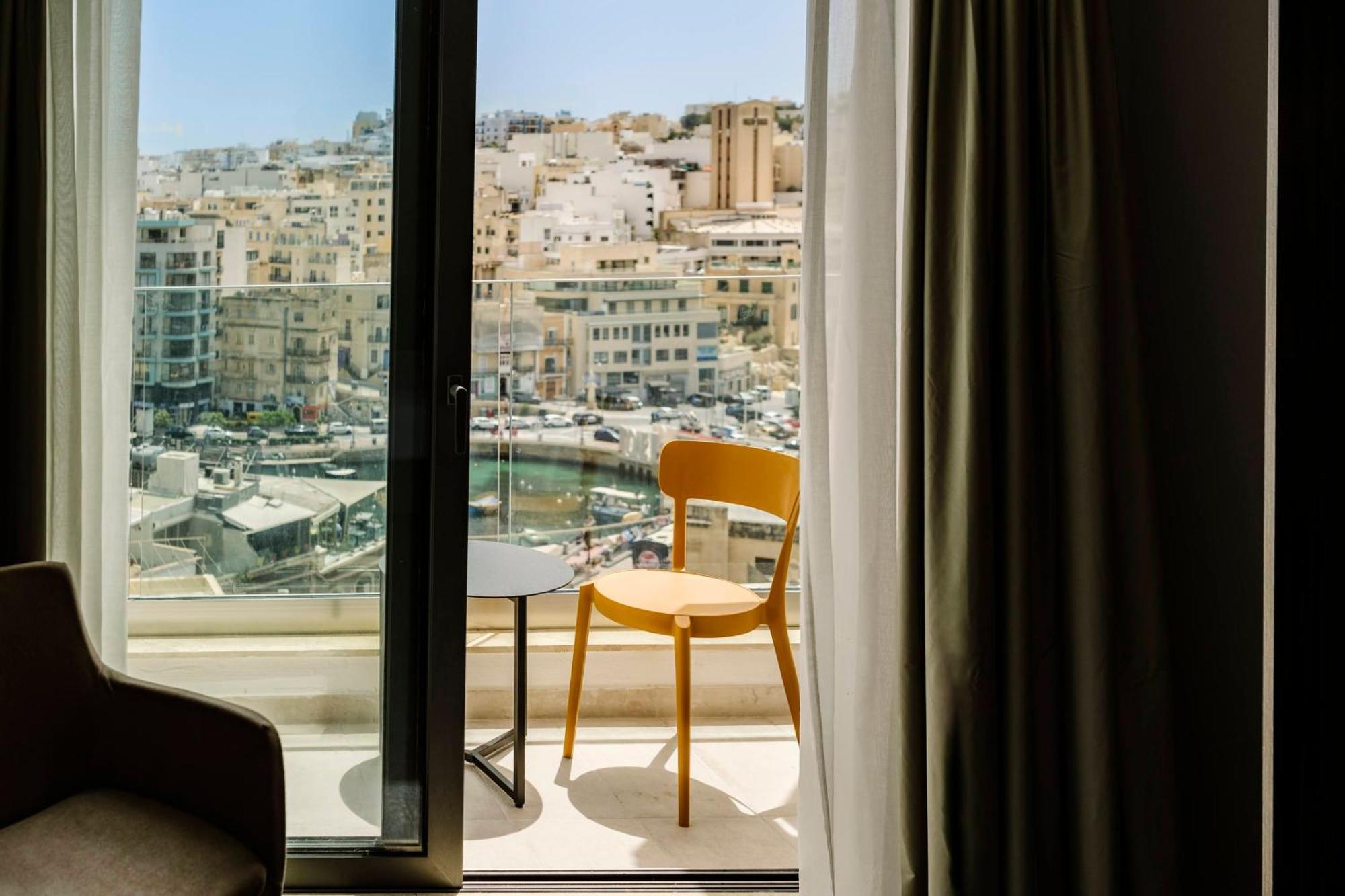 Spinola Hotel Saint Julian's Exterior photo